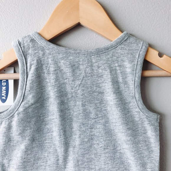 🧸 SALE! (5/$15, 8/$22, 12/$30) OLD NAVY Grey big bro tank top 12-18m - Picture 6 of 7